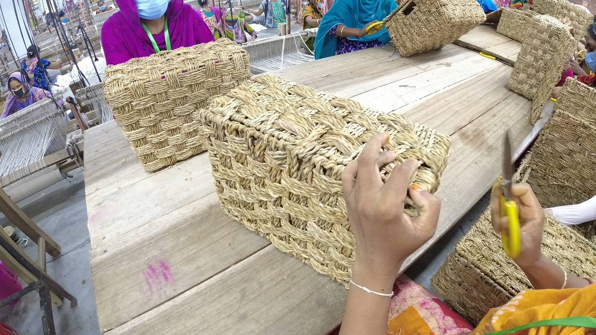 Green Home Organization: Decorating with Natural Woven Storage Baskets