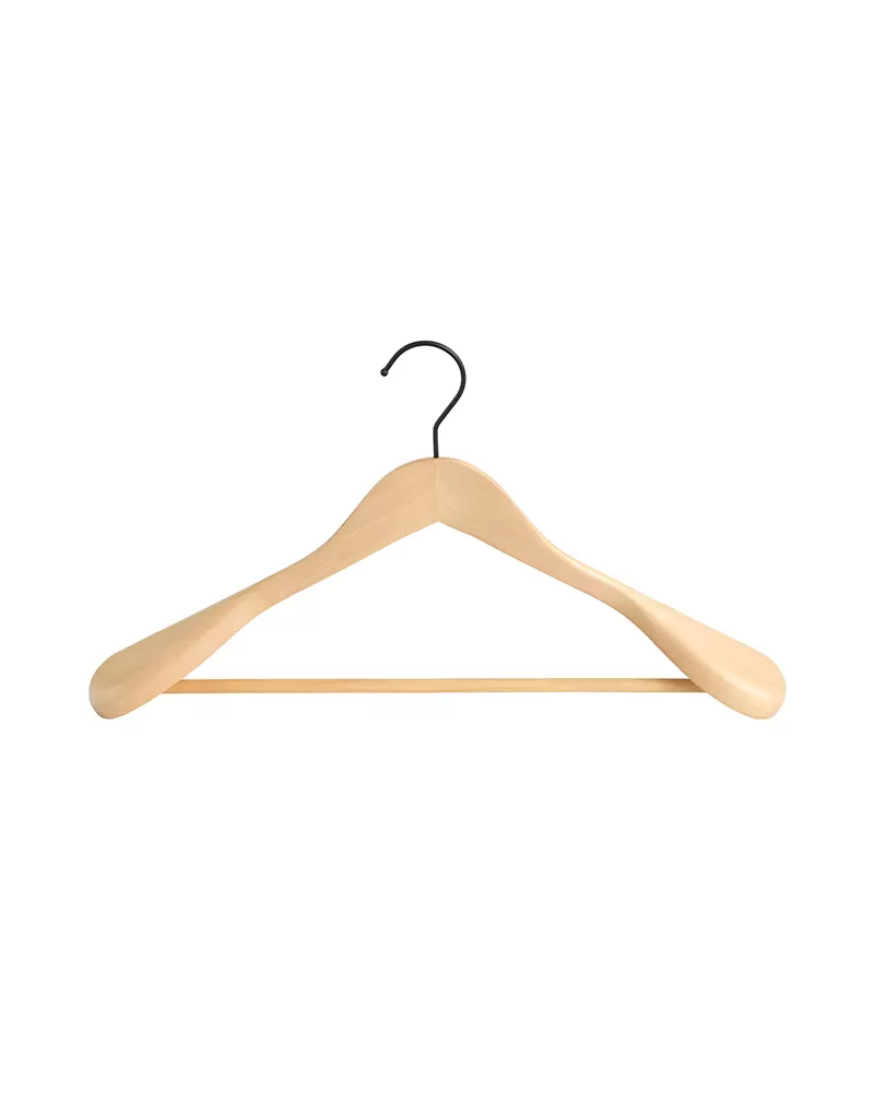 6pk Wood hanger with wide shoulders